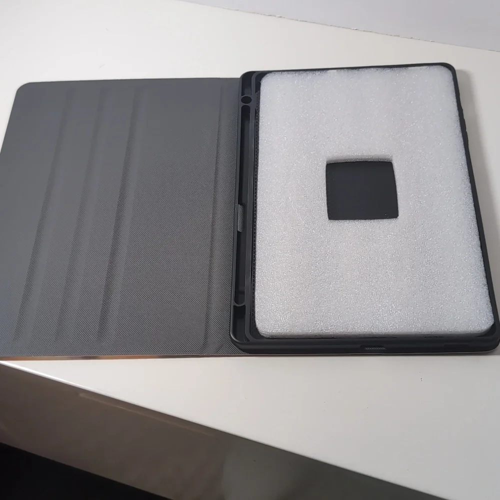 Winnie the Pooh Black and Red Tablet Cover